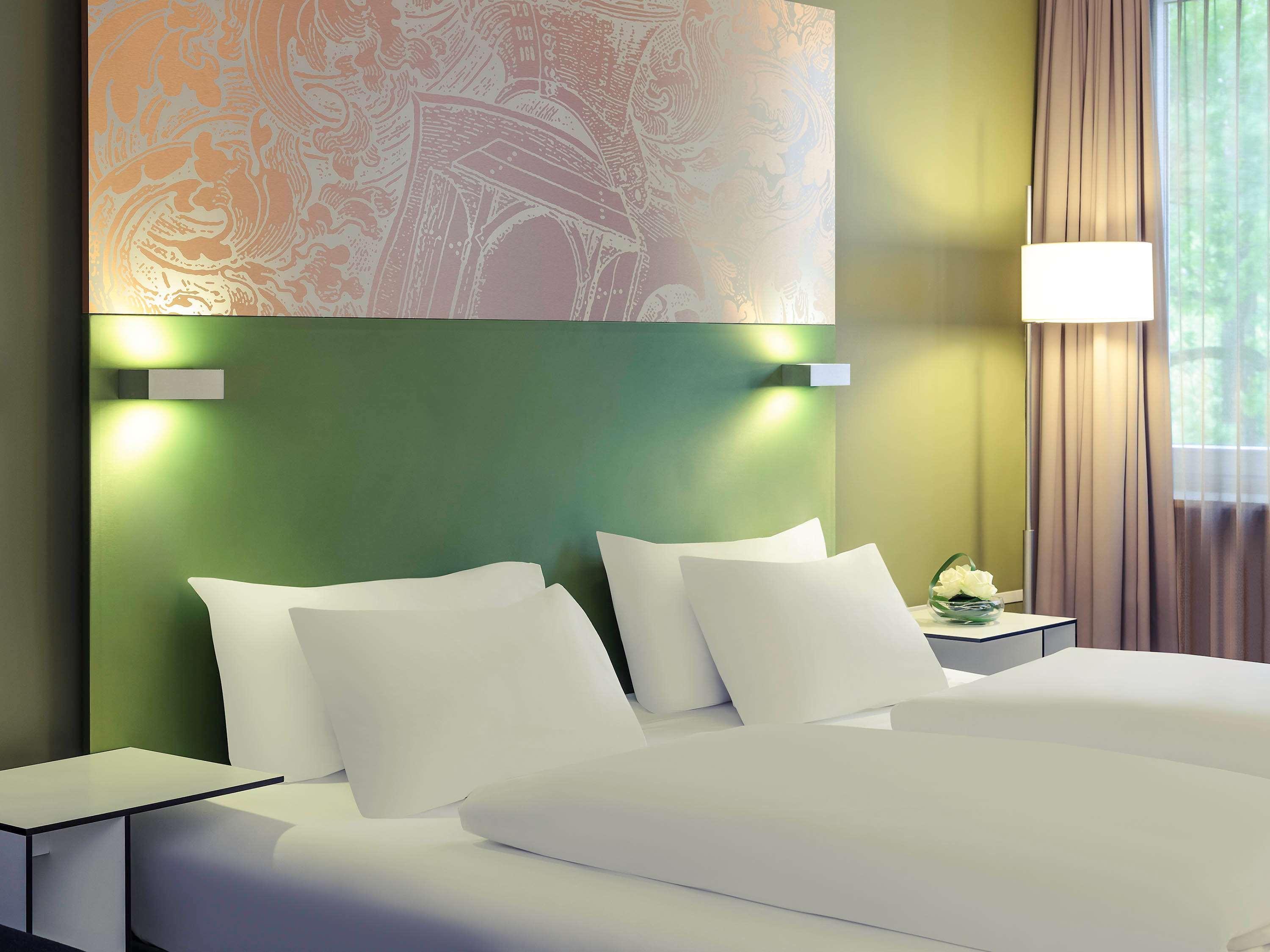 Hotel Congress Mercure An Der Messe 4*