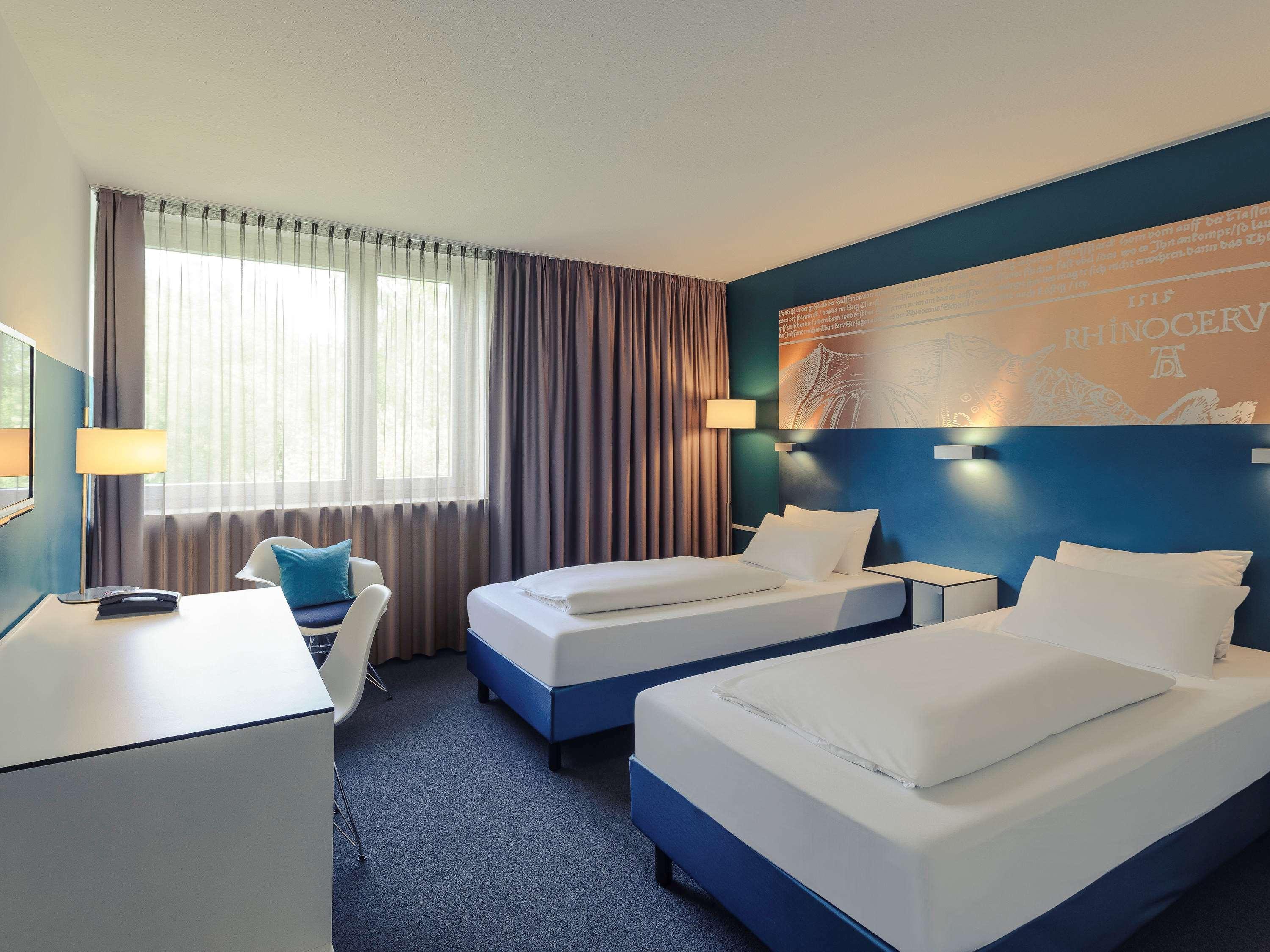 Congress Mercure An Der Messe Hotel 4*
