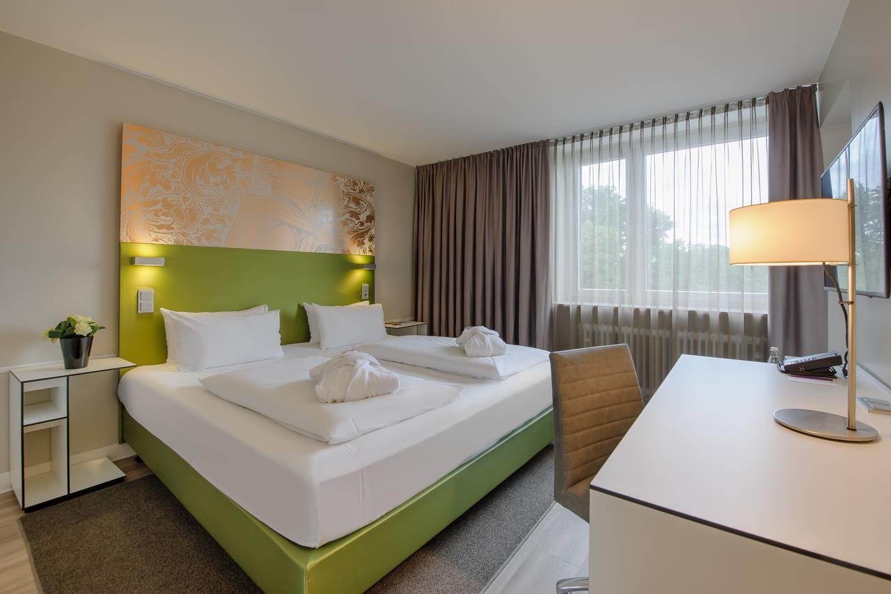 Congress Mercure An Der Messe Hotel 4*